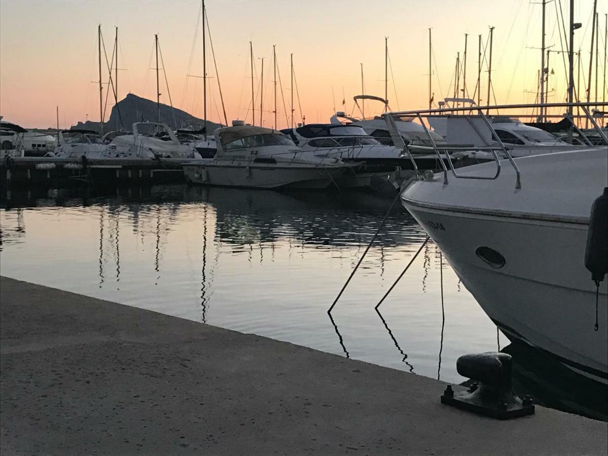 Altea, Callejeando Por Su Casco Antiguo. Buitenkant foto