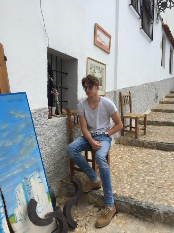 Altea, Callejeando Por Su Casco Antiguo. Buitenkant foto