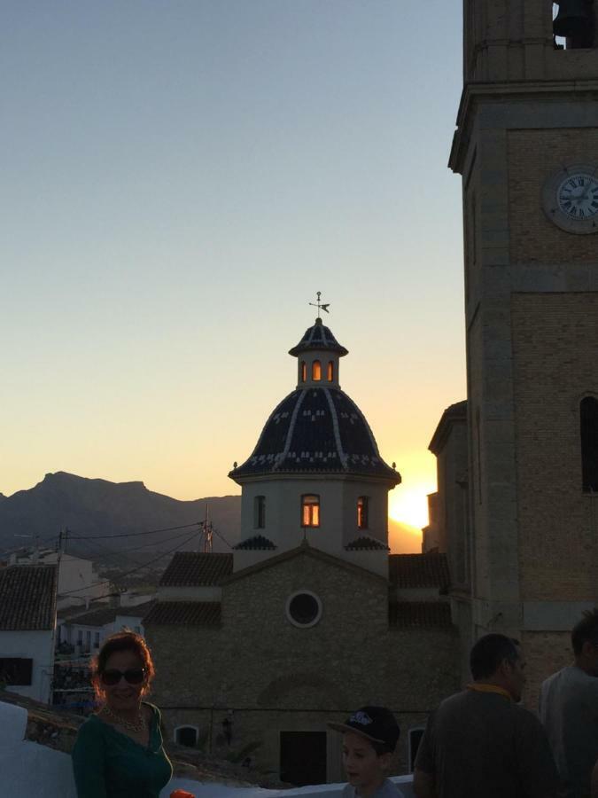 Altea, Callejeando Por Su Casco Antiguo. Buitenkant foto