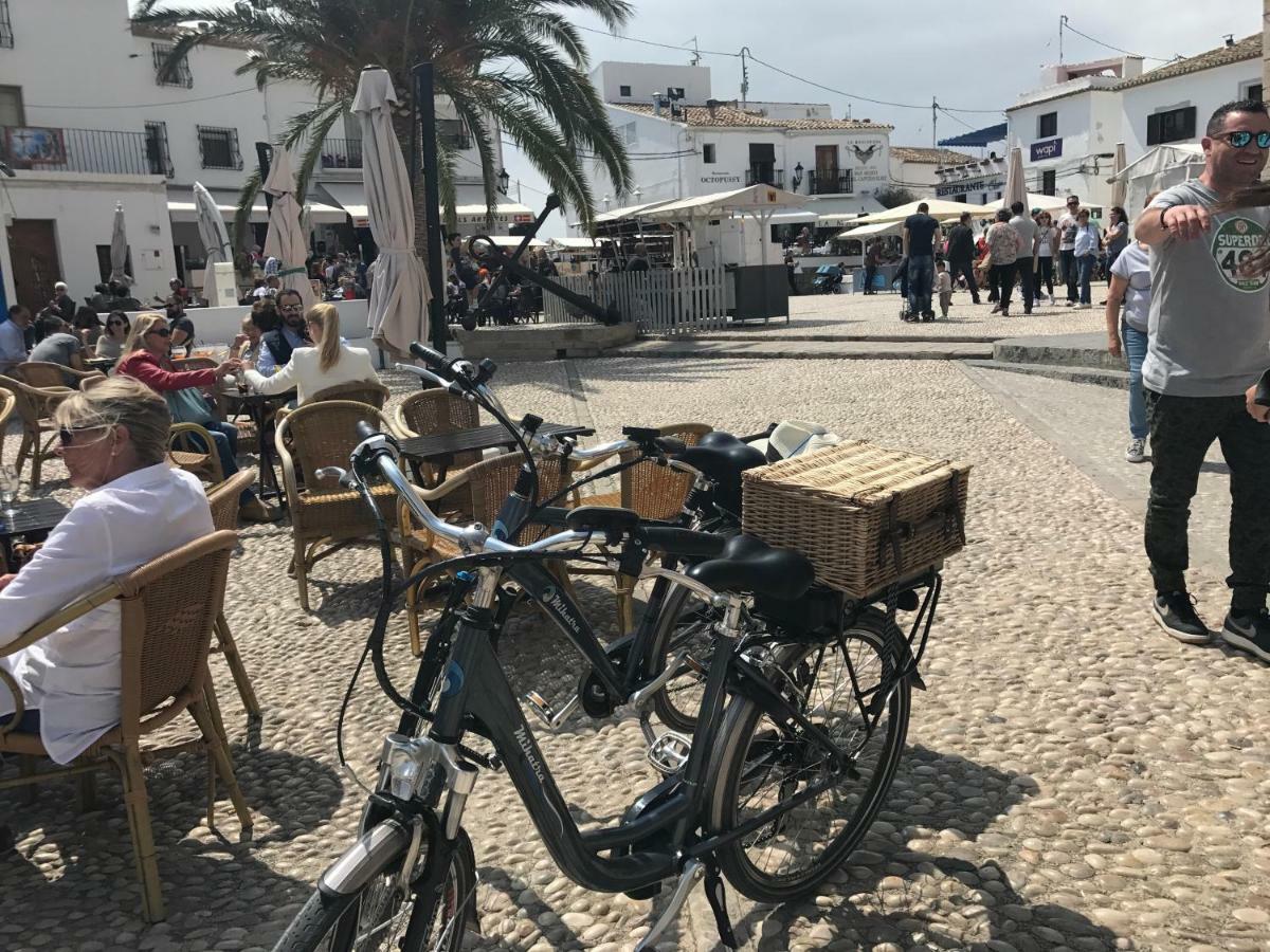 Altea, Callejeando Por Su Casco Antiguo. Buitenkant foto