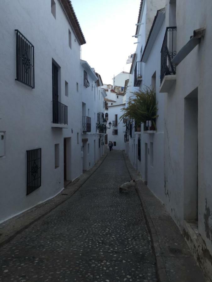 Altea, Callejeando Por Su Casco Antiguo. Buitenkant foto